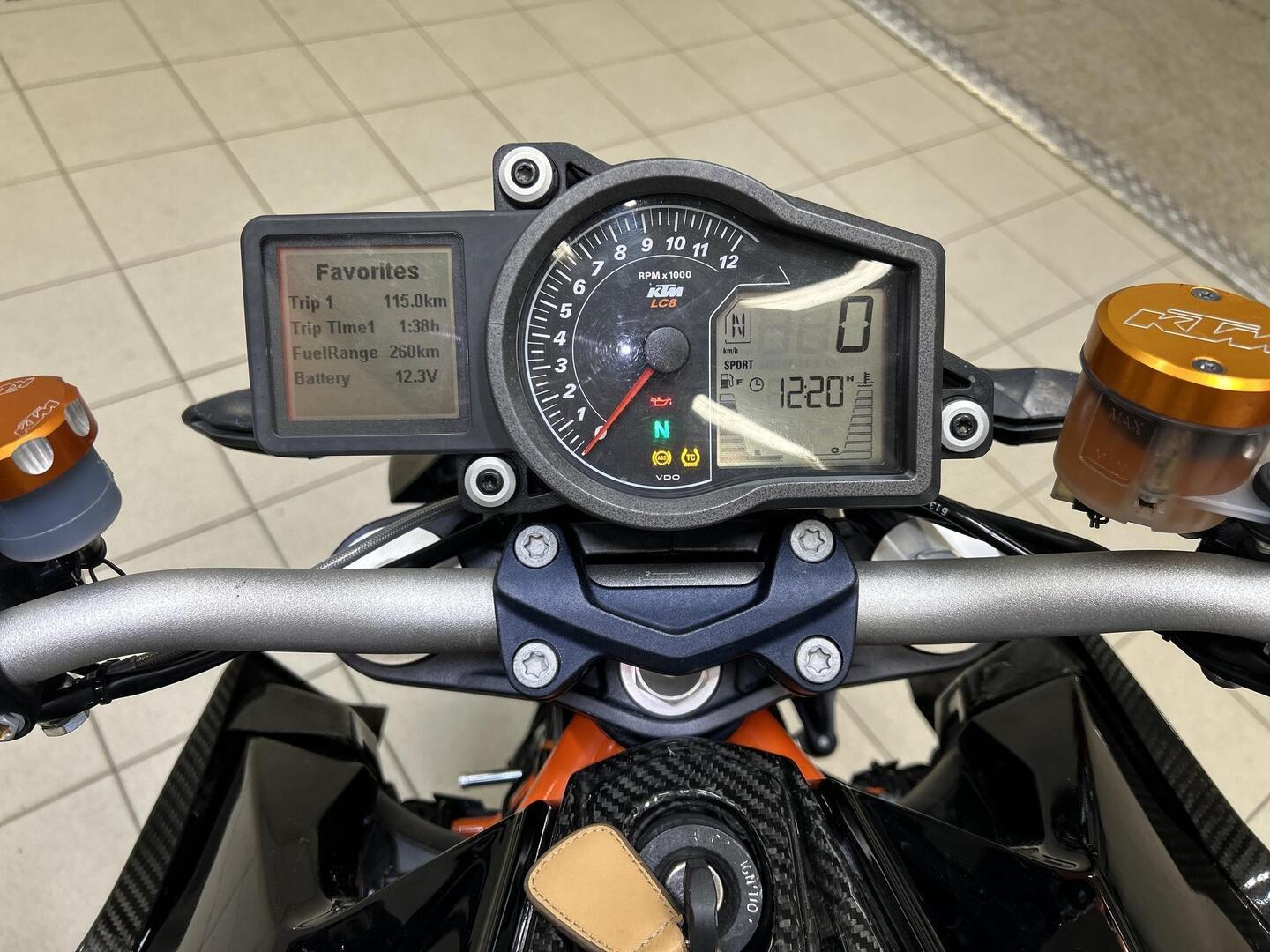 KTM 1290 2015