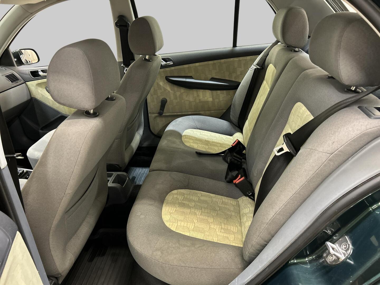 SKODA Fabia 2001