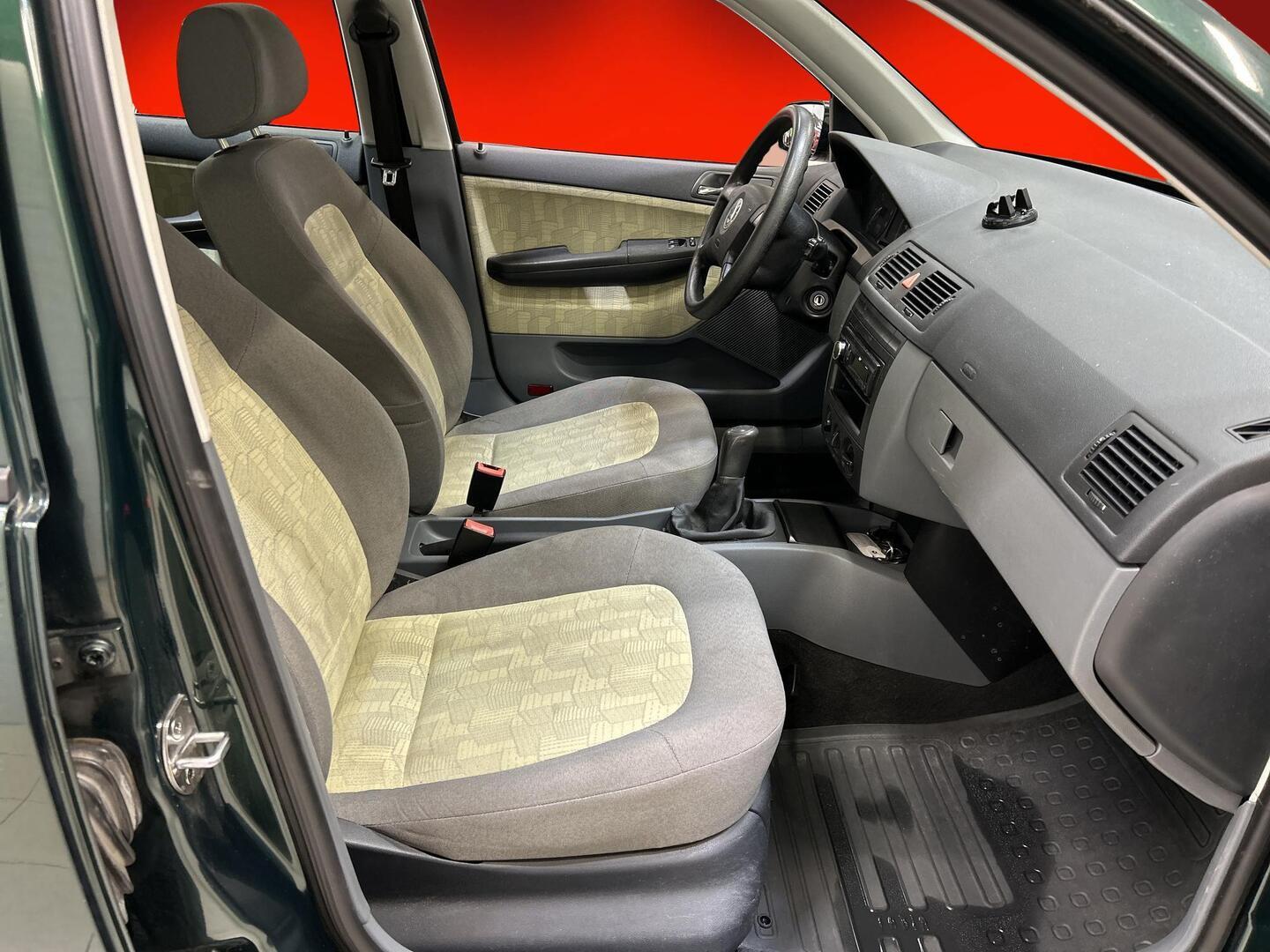SKODA Fabia 2001