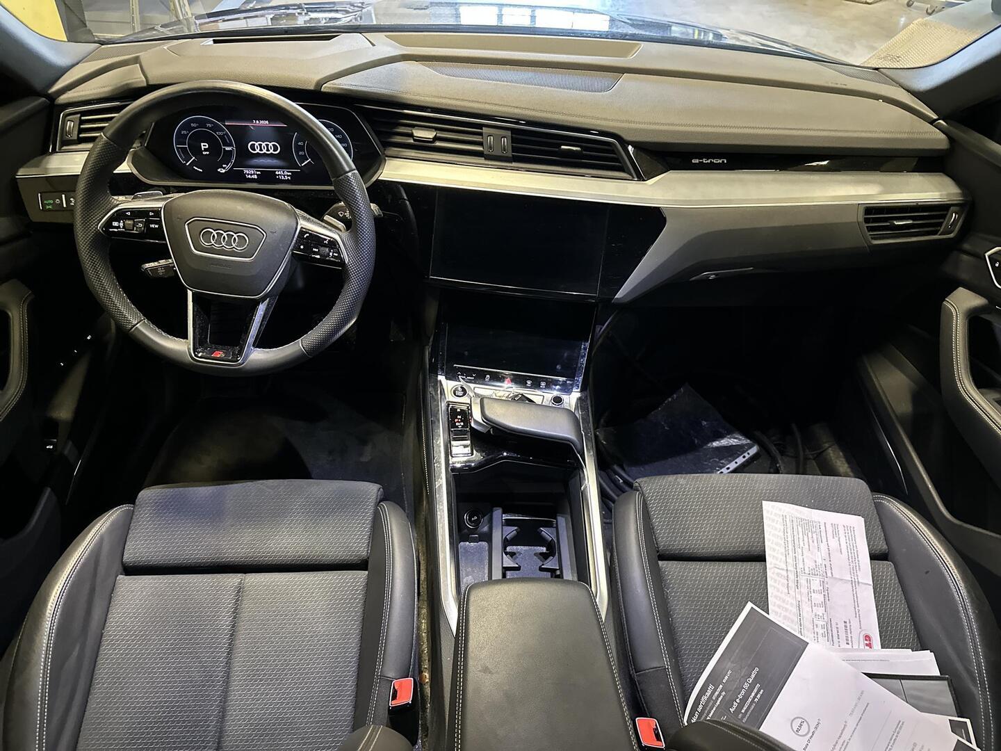 AUDI E-TRON 2022