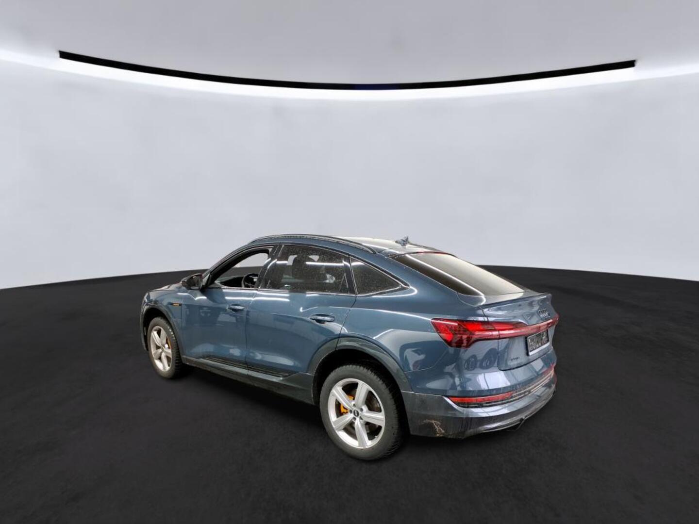 AUDI E-TRON 2022