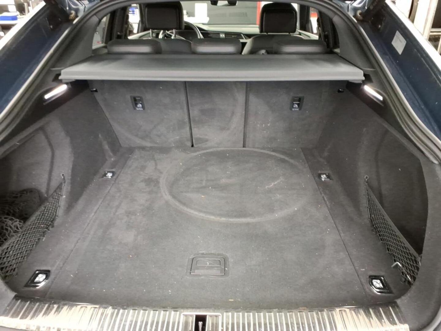 AUDI E-TRON 2022
