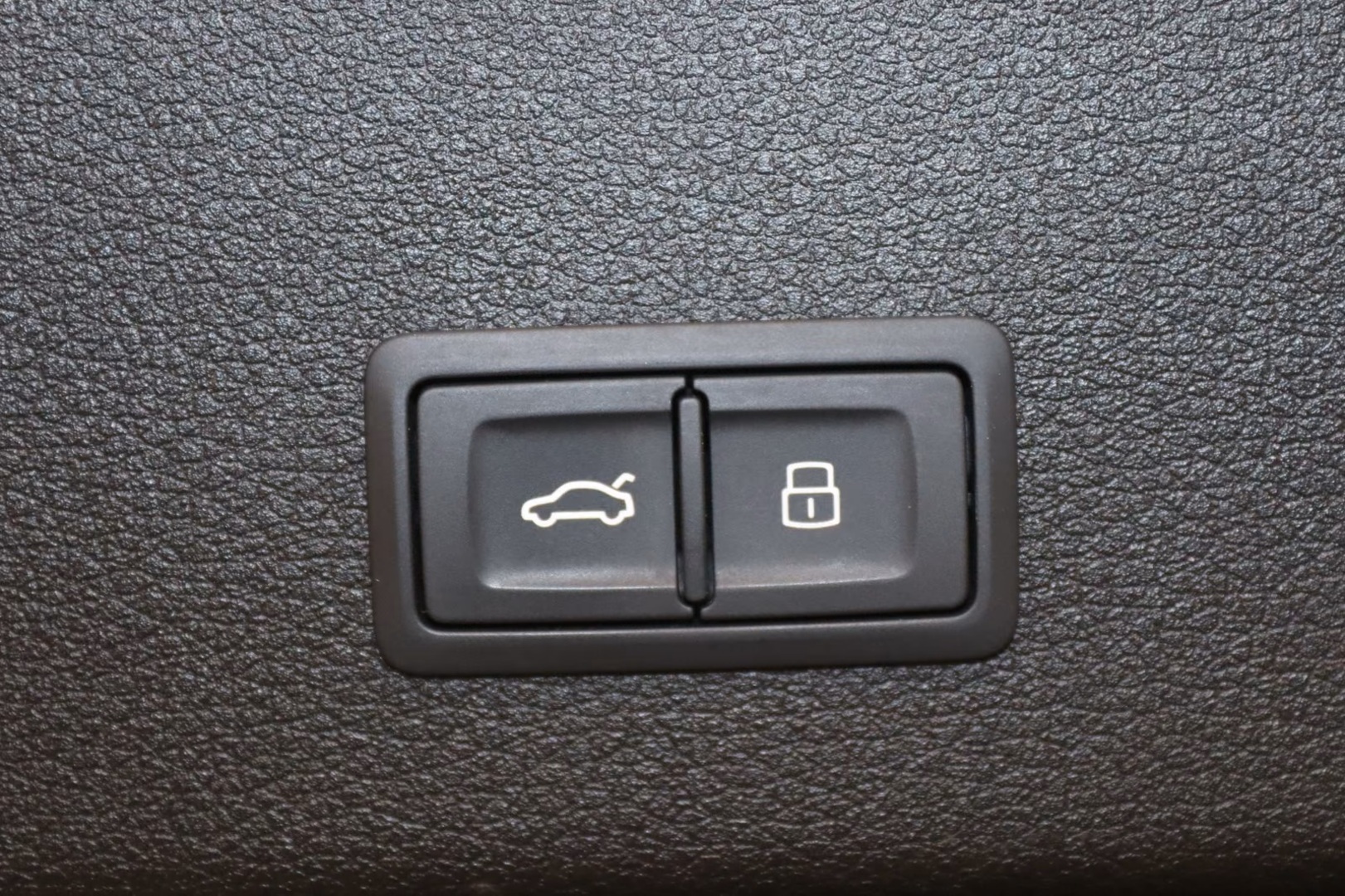AUDI e-tron 2020