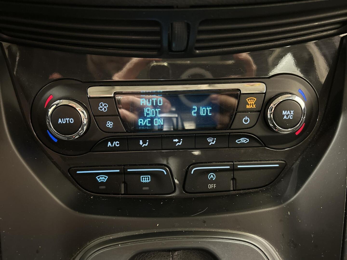 FORD Kuga 2015