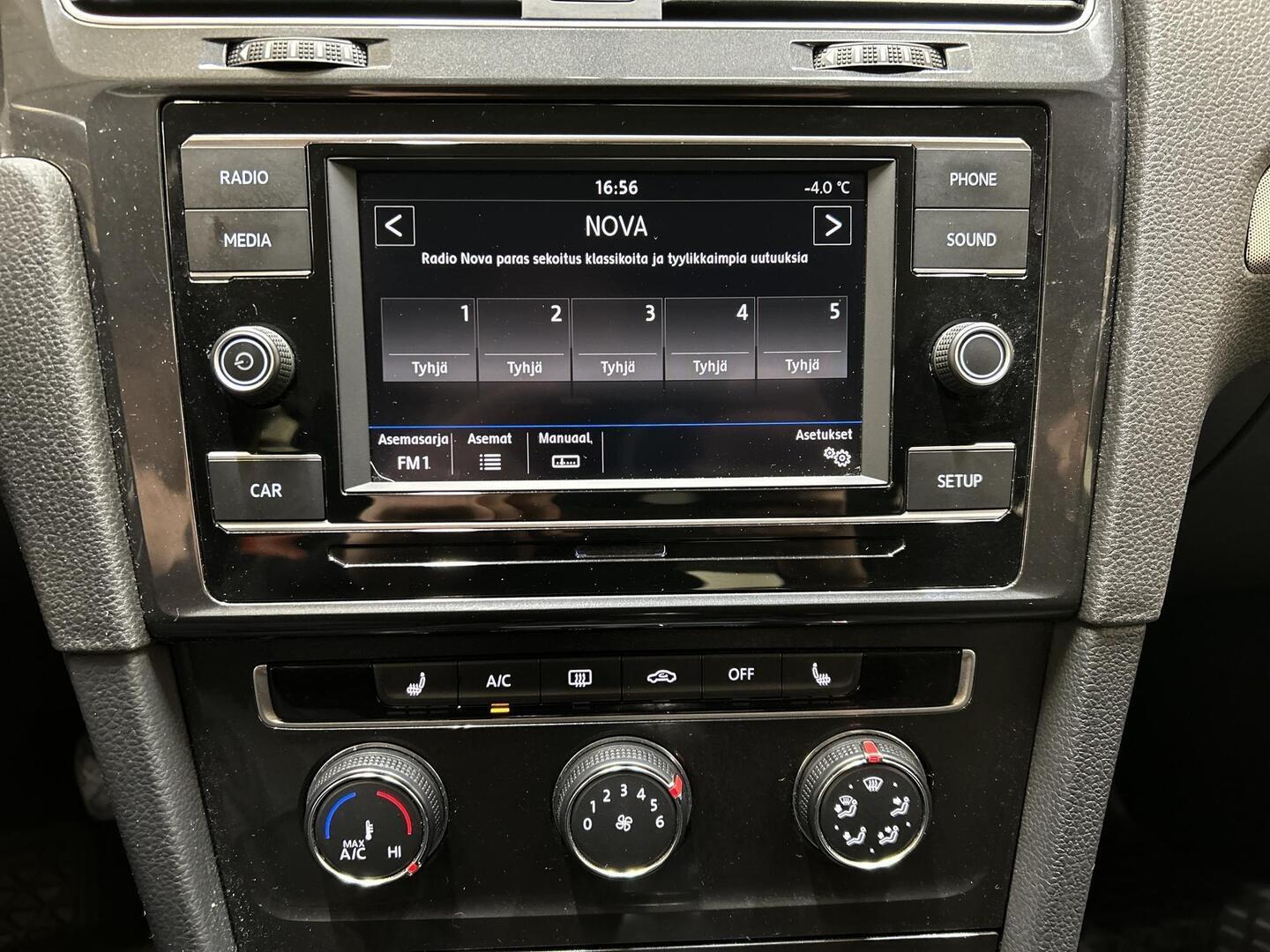 VOLKSWAGEN Golf 2017