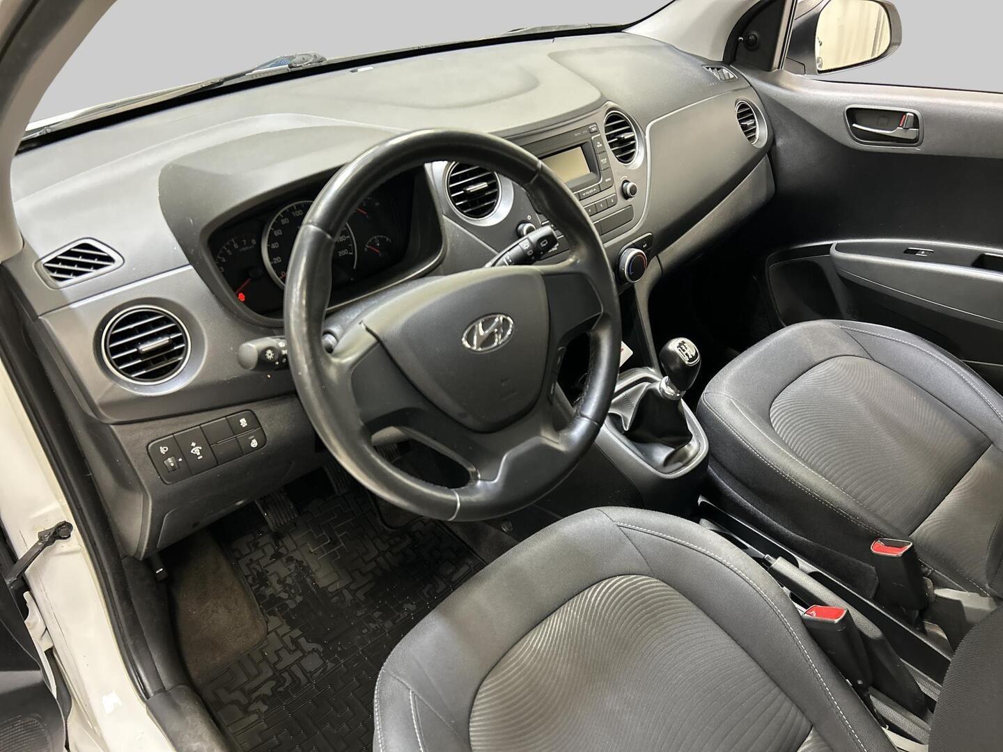 HYUNDAI i10 2018