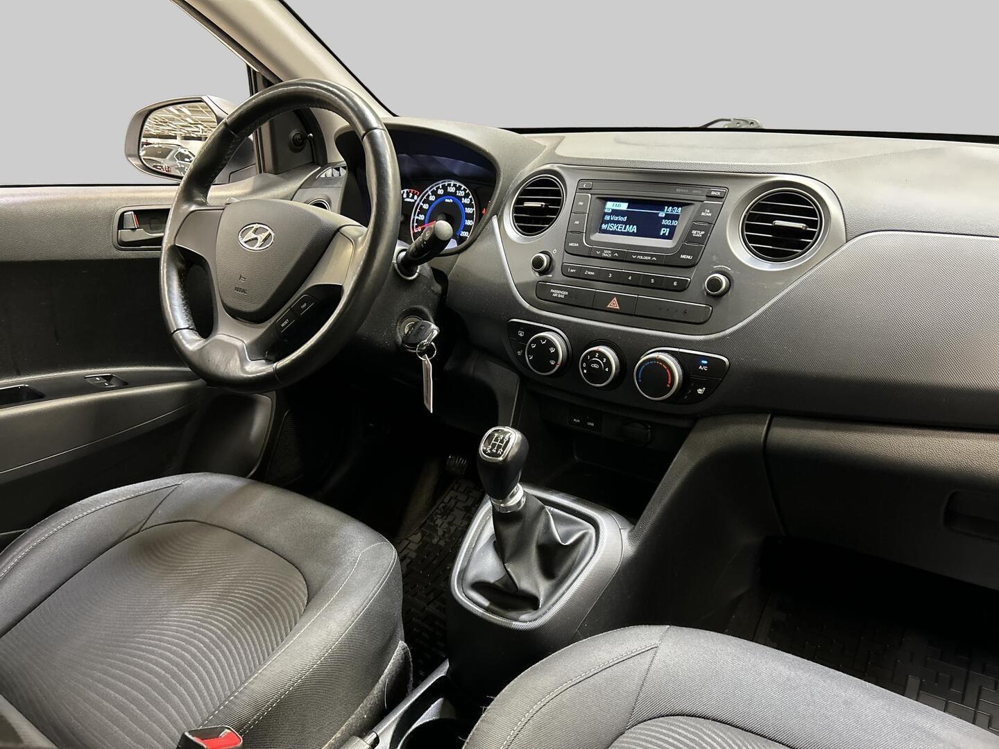 HYUNDAI i10 2018