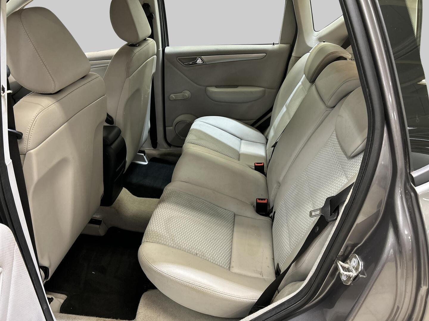 MERCEDES-BENZ A 2009