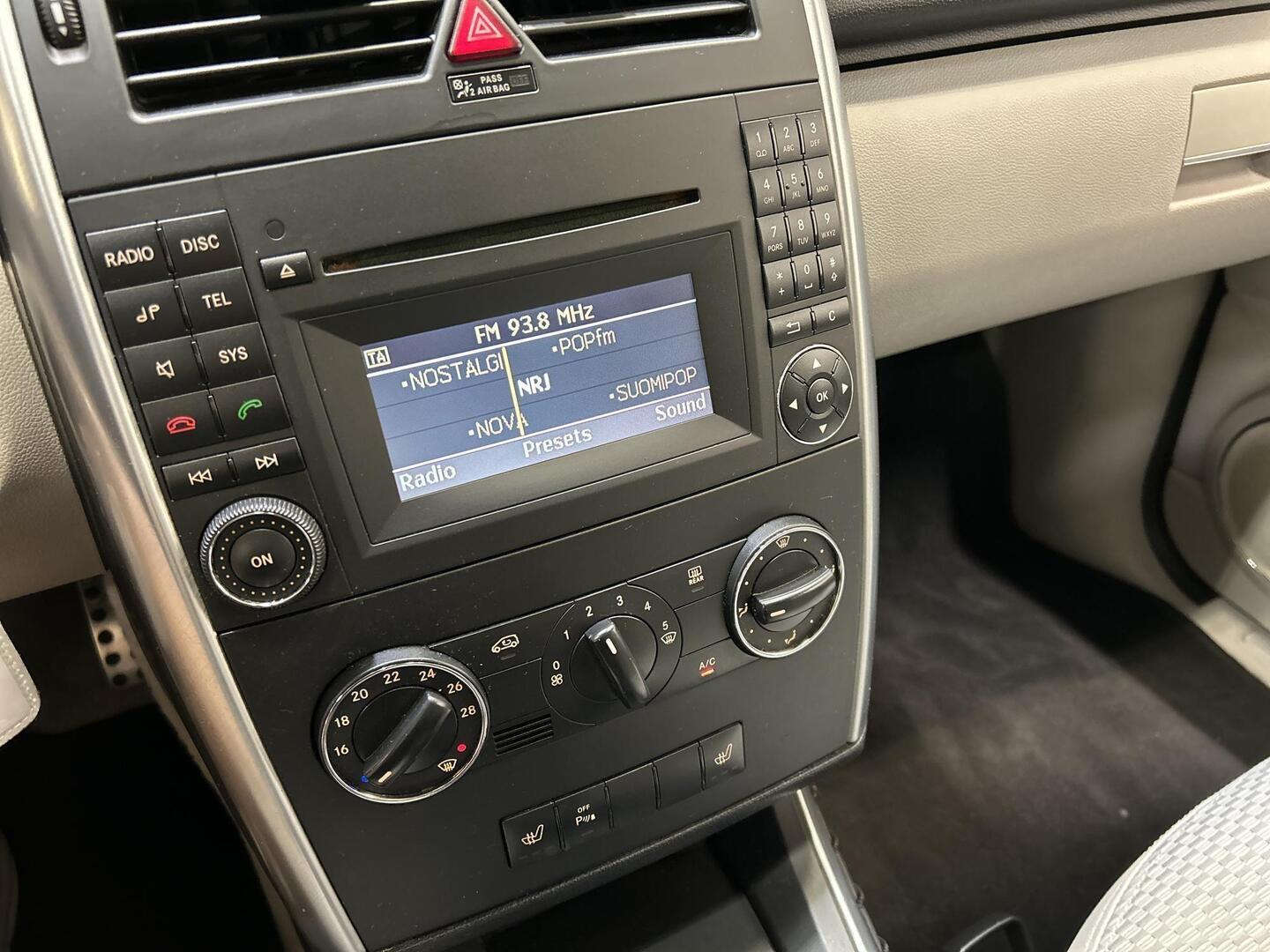 MERCEDES-BENZ A 2009