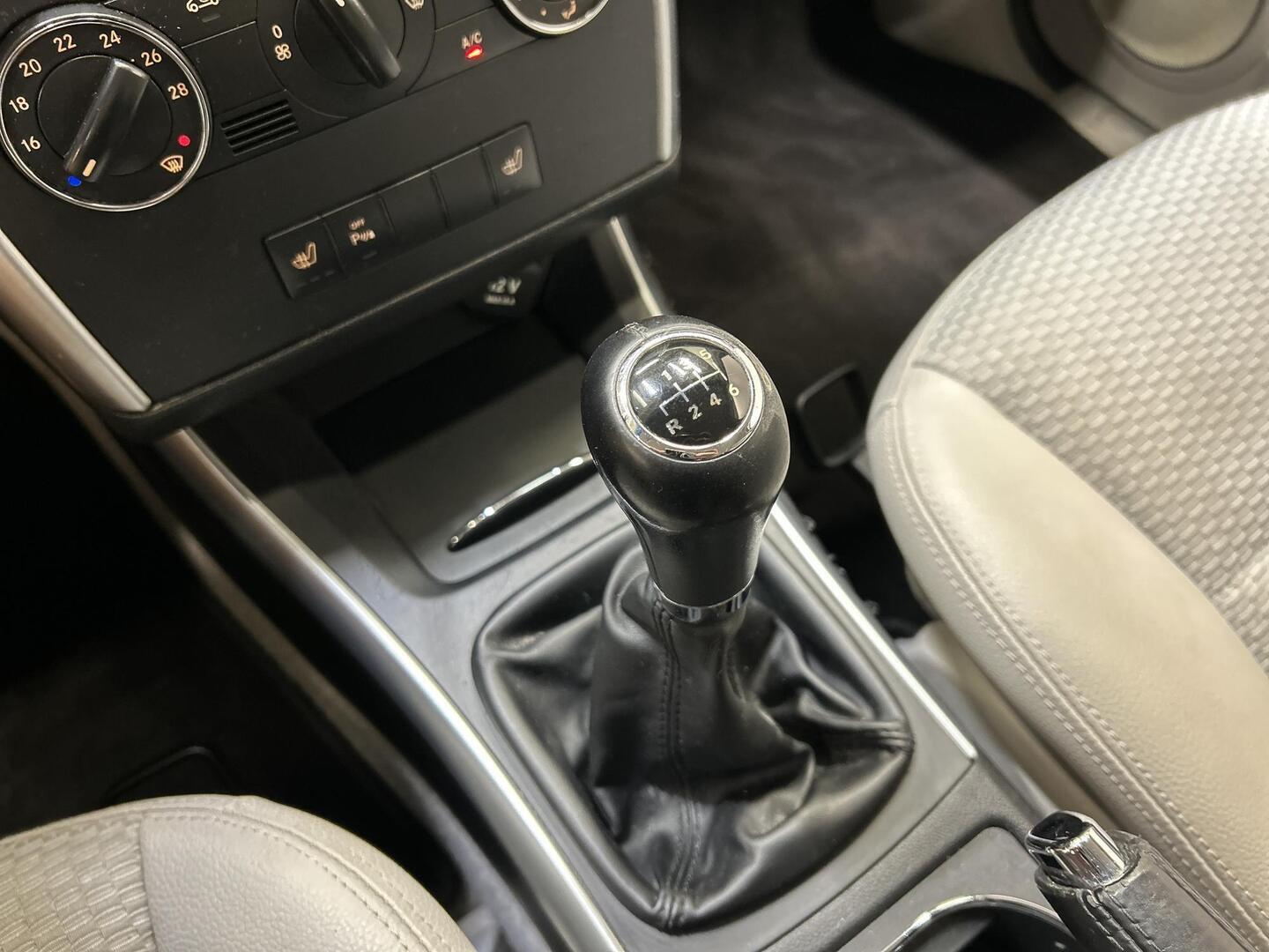 MERCEDES-BENZ A 2009