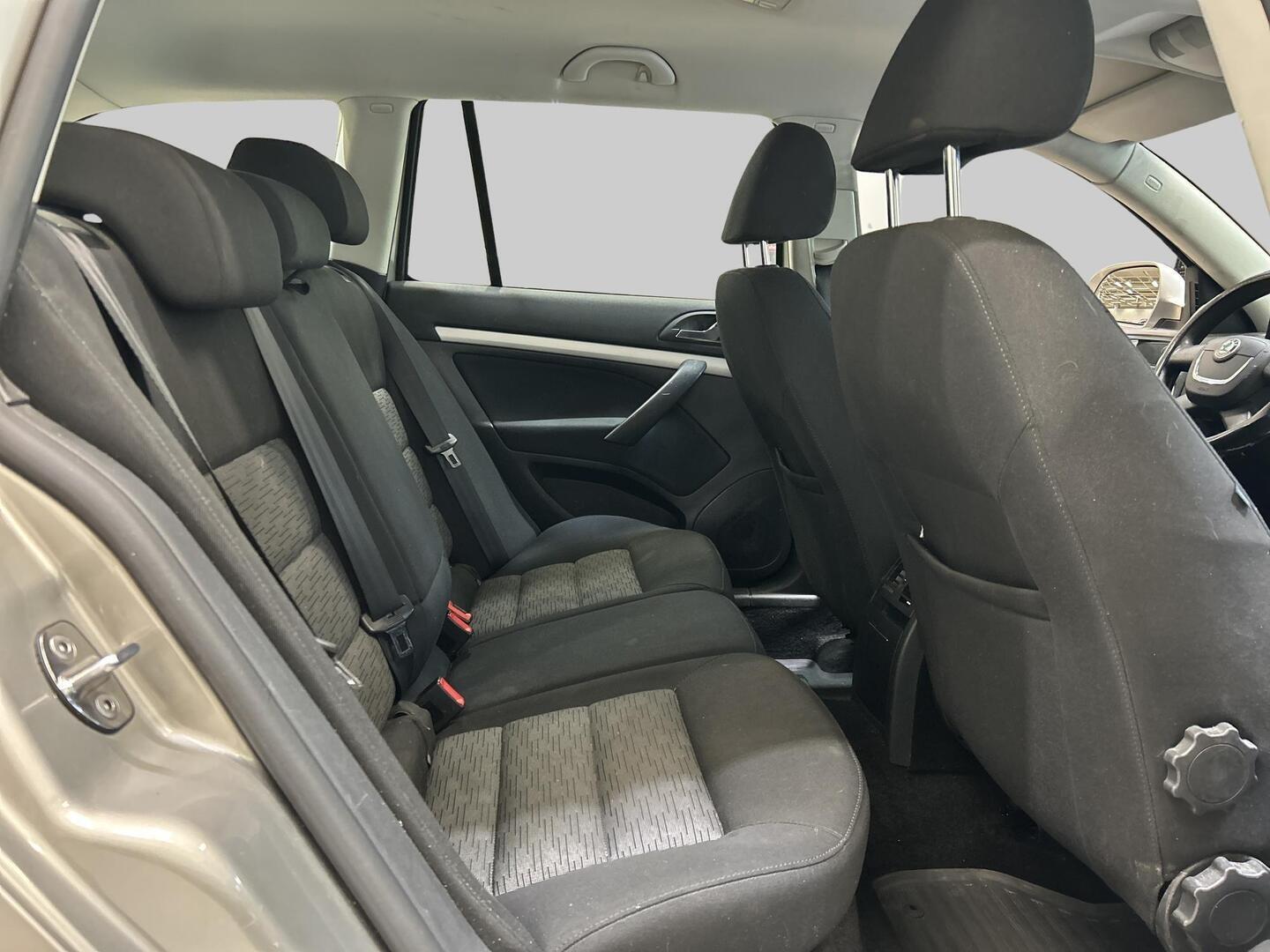 SKODA Octavia 2009
