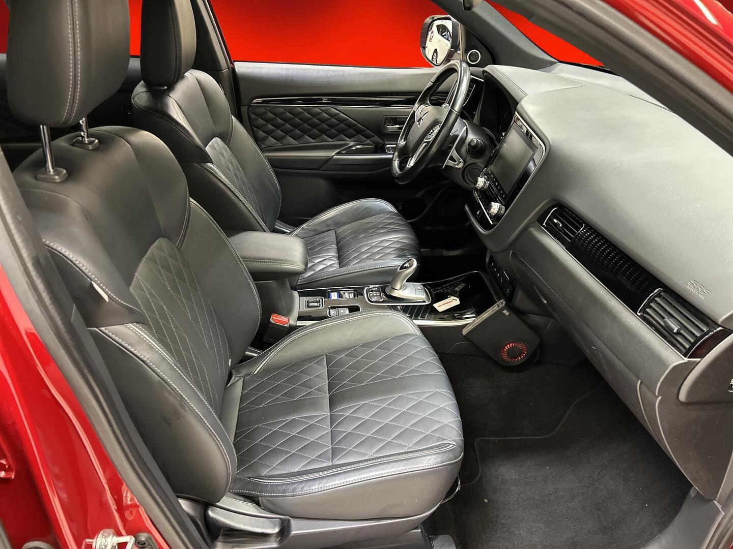 MITSUBISHI Outlander PHEV 2019