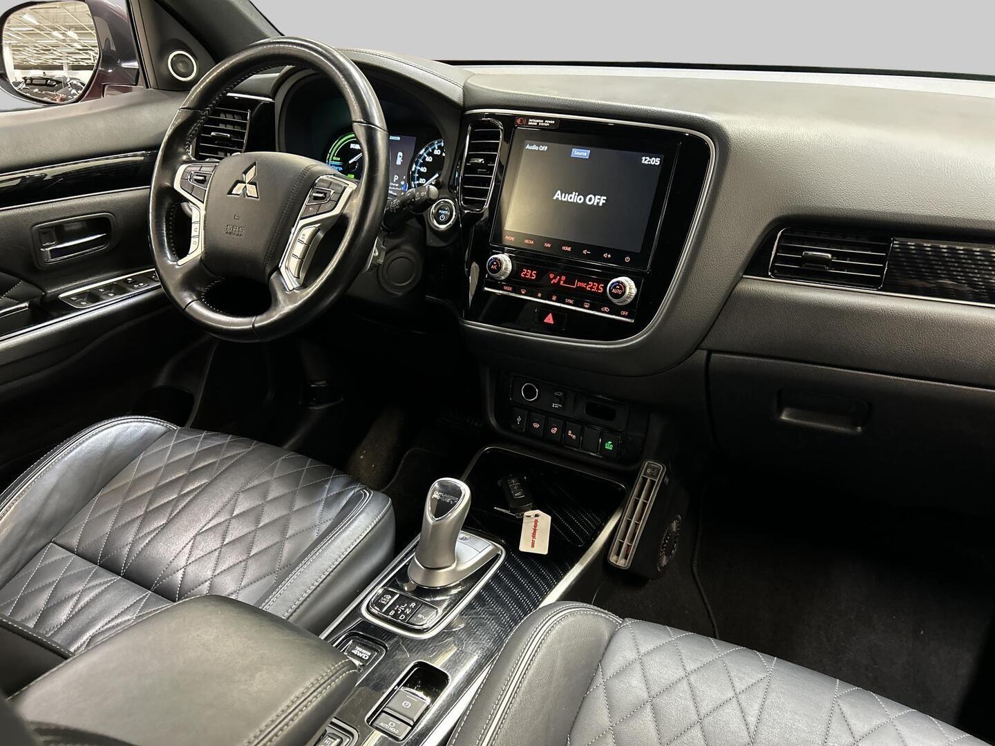 MITSUBISHI Outlander PHEV 2019