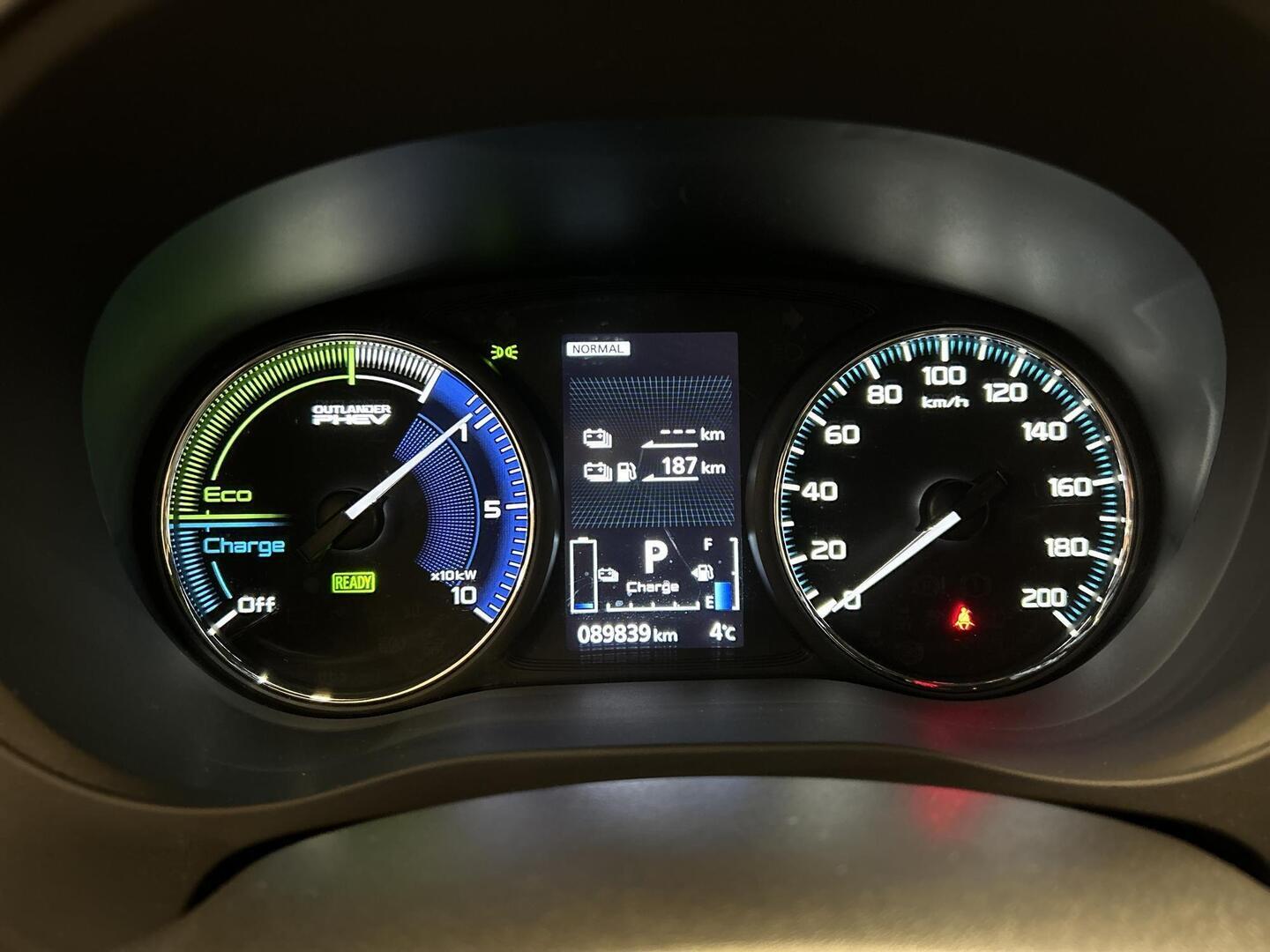 MITSUBISHI Outlander PHEV 2019