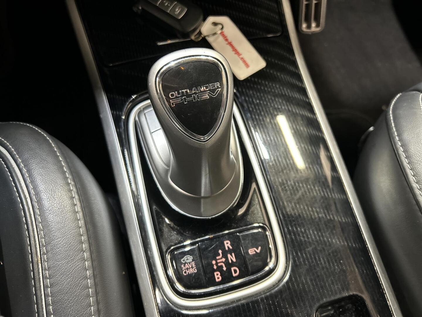 MITSUBISHI Outlander PHEV 2019