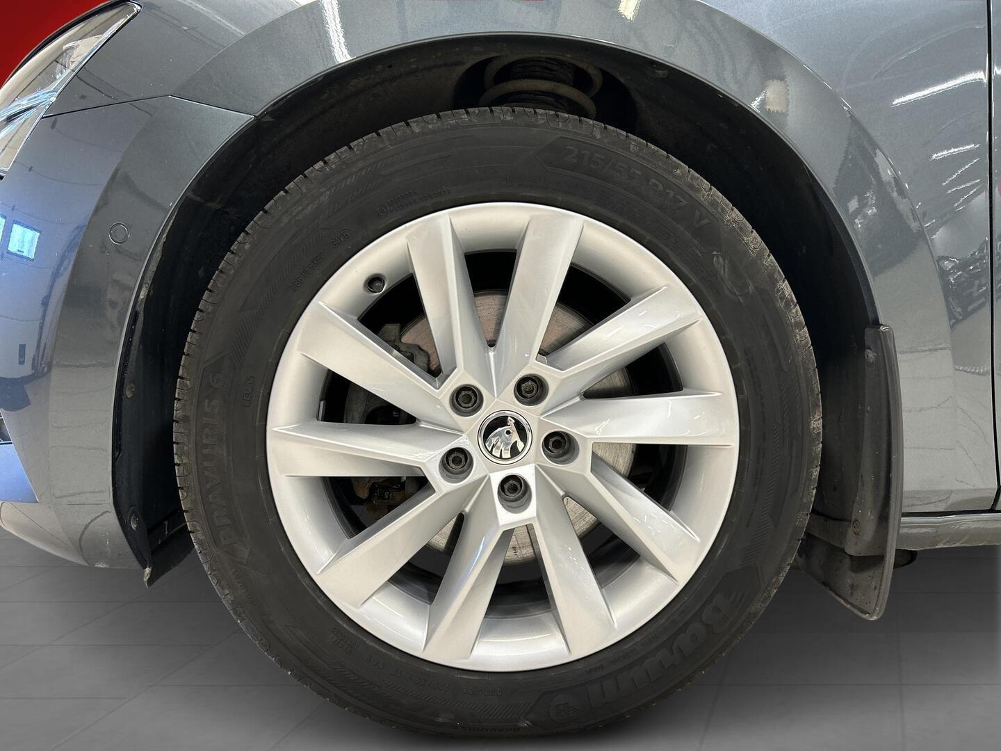 SKODA Superb 2021