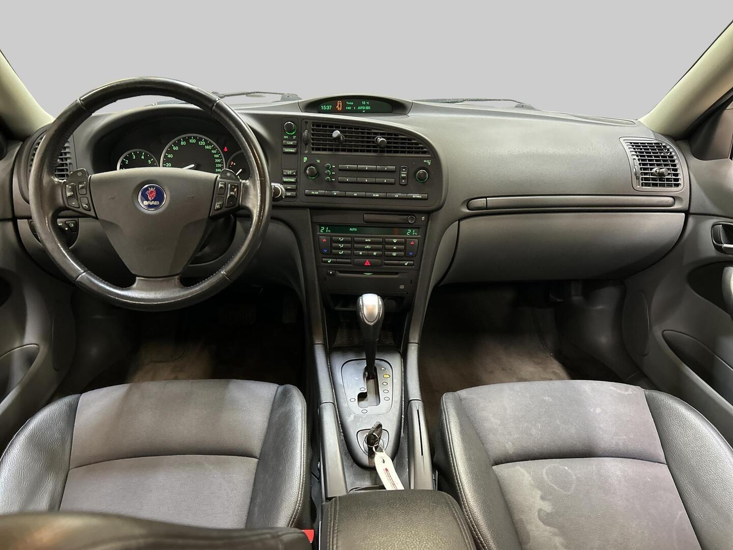 SAAB 9-3 2006