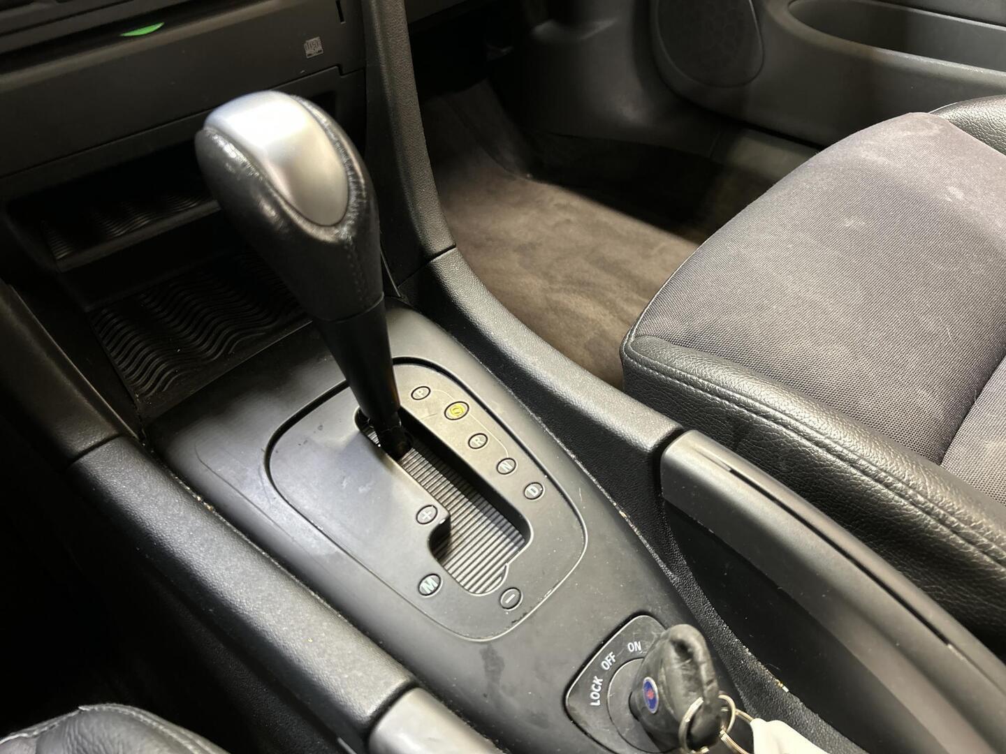 SAAB 9-3 2006