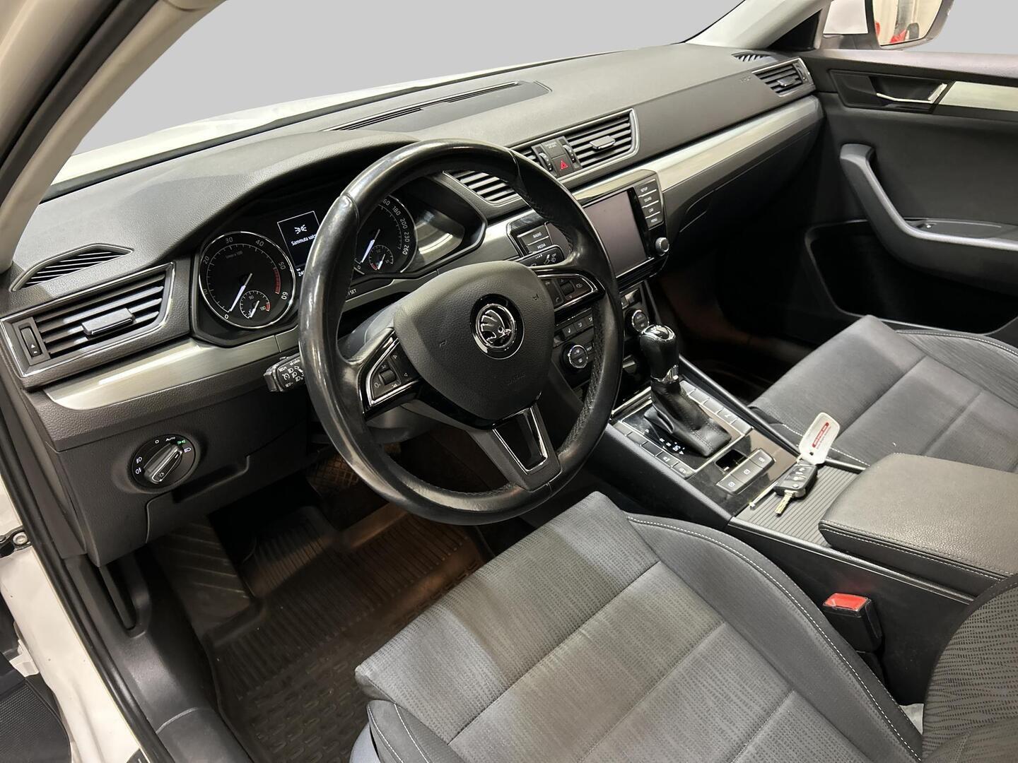 SKODA Superb 2017