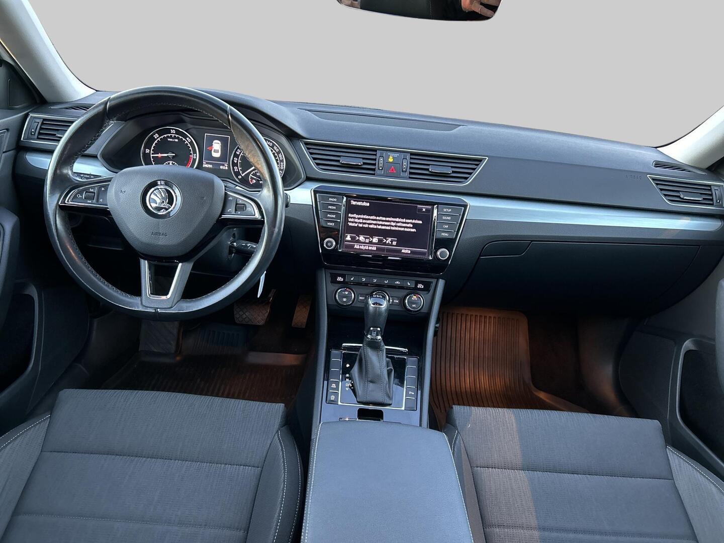 SKODA Superb 2017