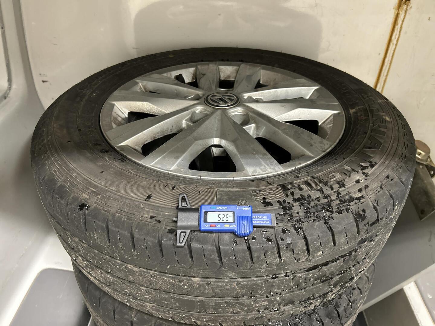 VOLKSWAGEN Transporter 2010