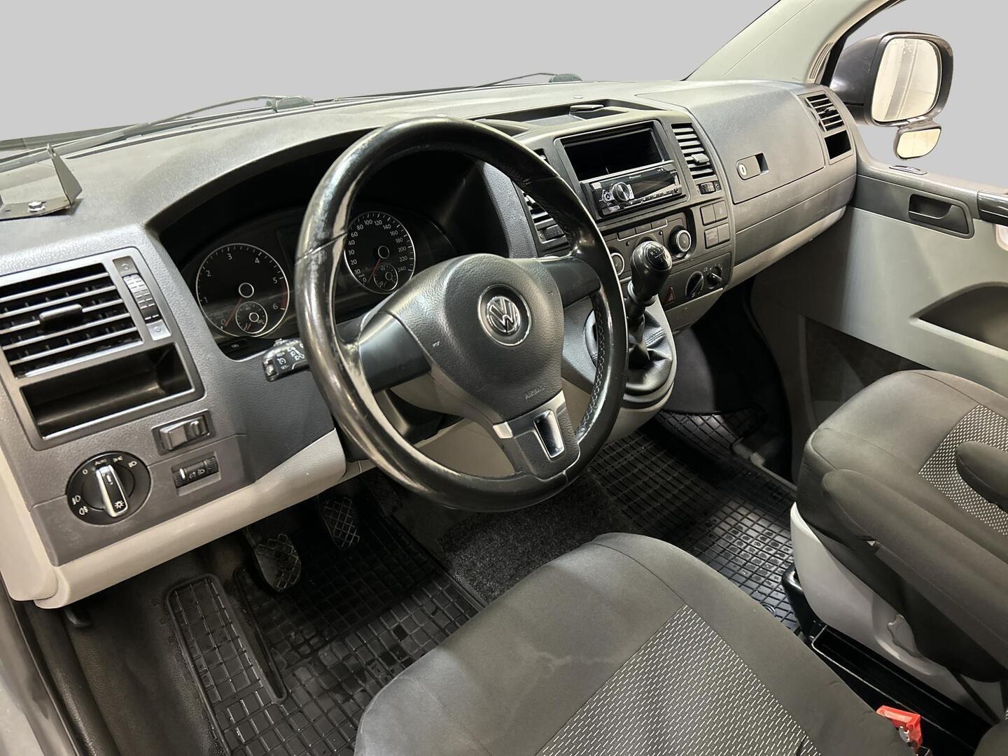 VOLKSWAGEN Transporter 2010