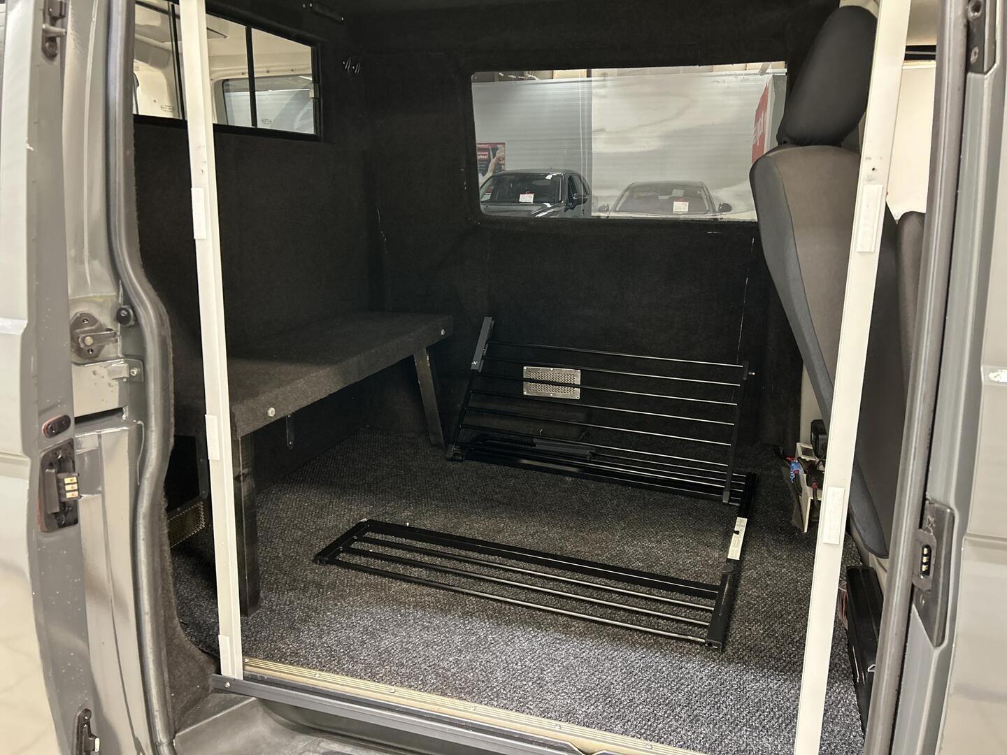 VOLKSWAGEN Transporter 2010