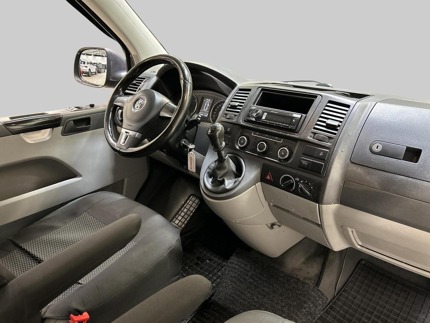 VOLKSWAGEN Transporter 2010