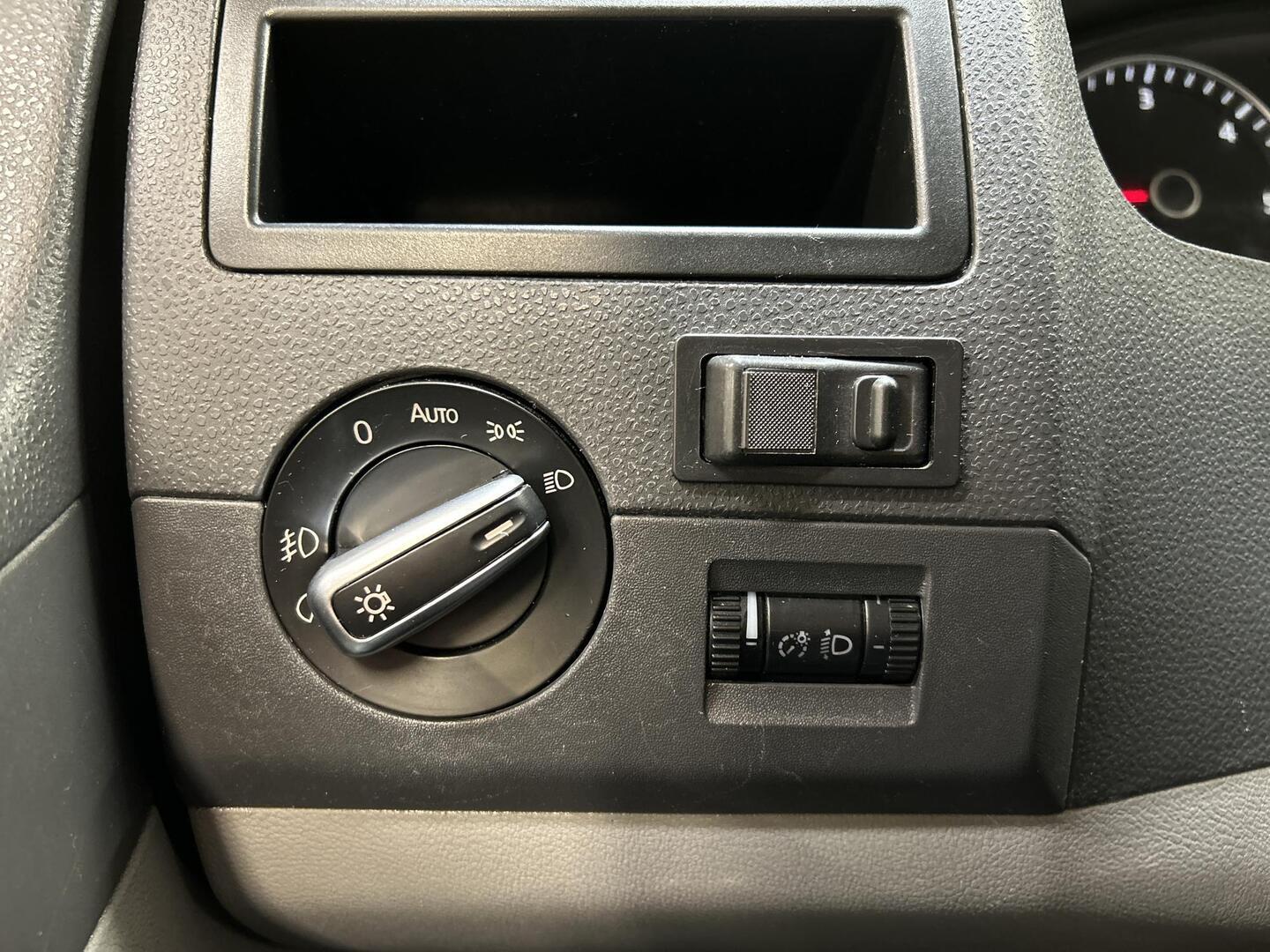 VOLKSWAGEN Transporter 2010