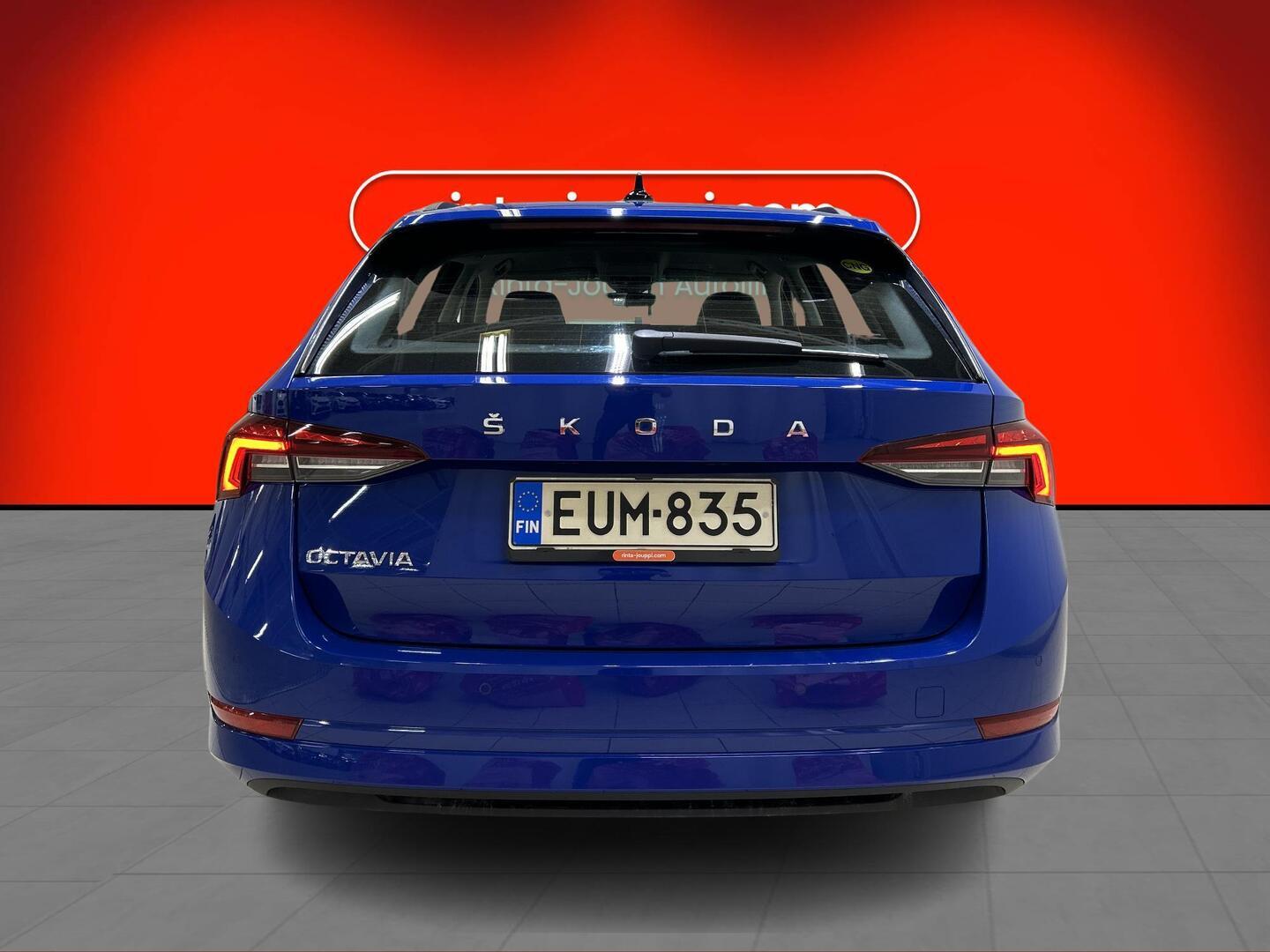 SKODA Octavia 2023