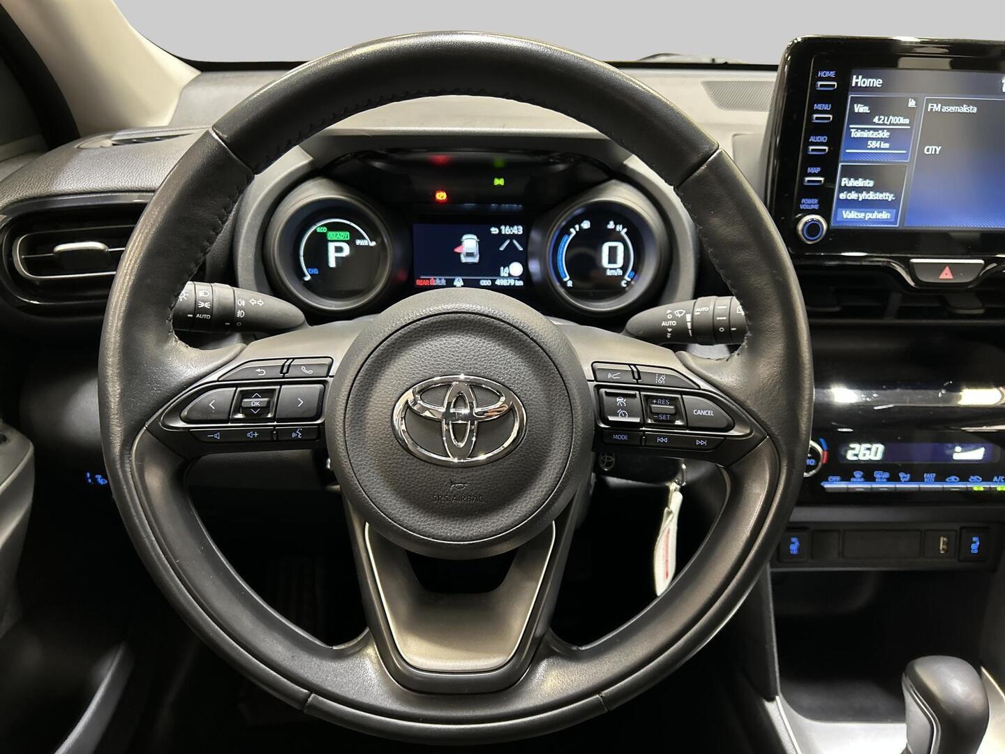 TOYOTA YARIS CROSS 2024