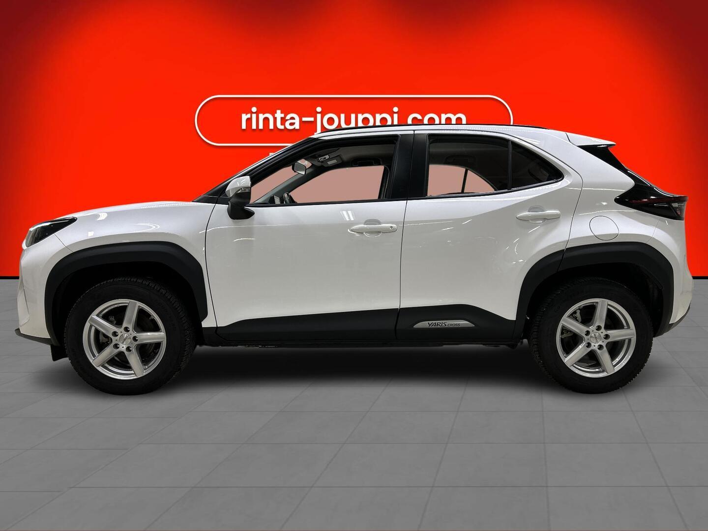 TOYOTA YARIS CROSS 2024