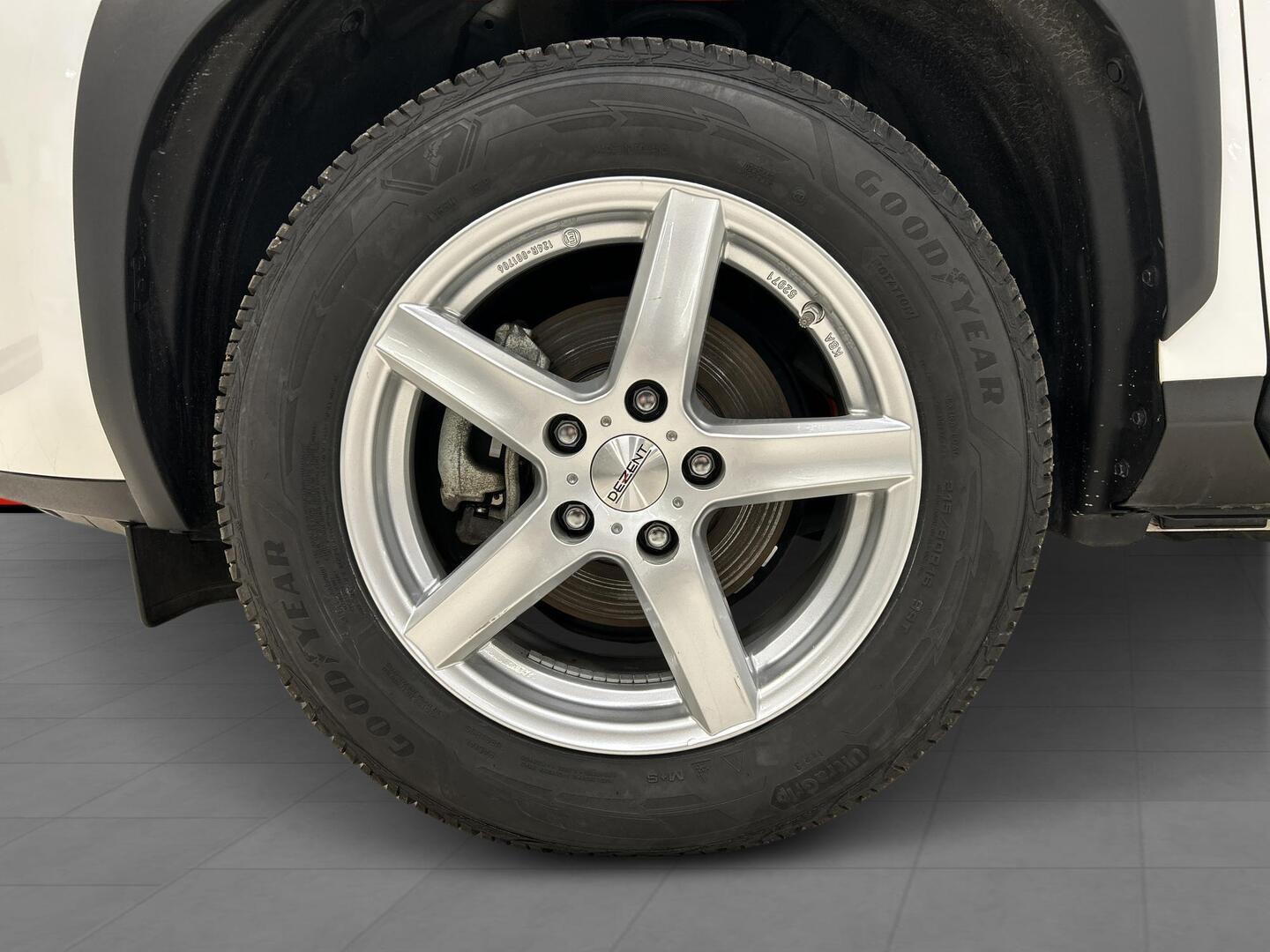 TOYOTA YARIS CROSS 2024