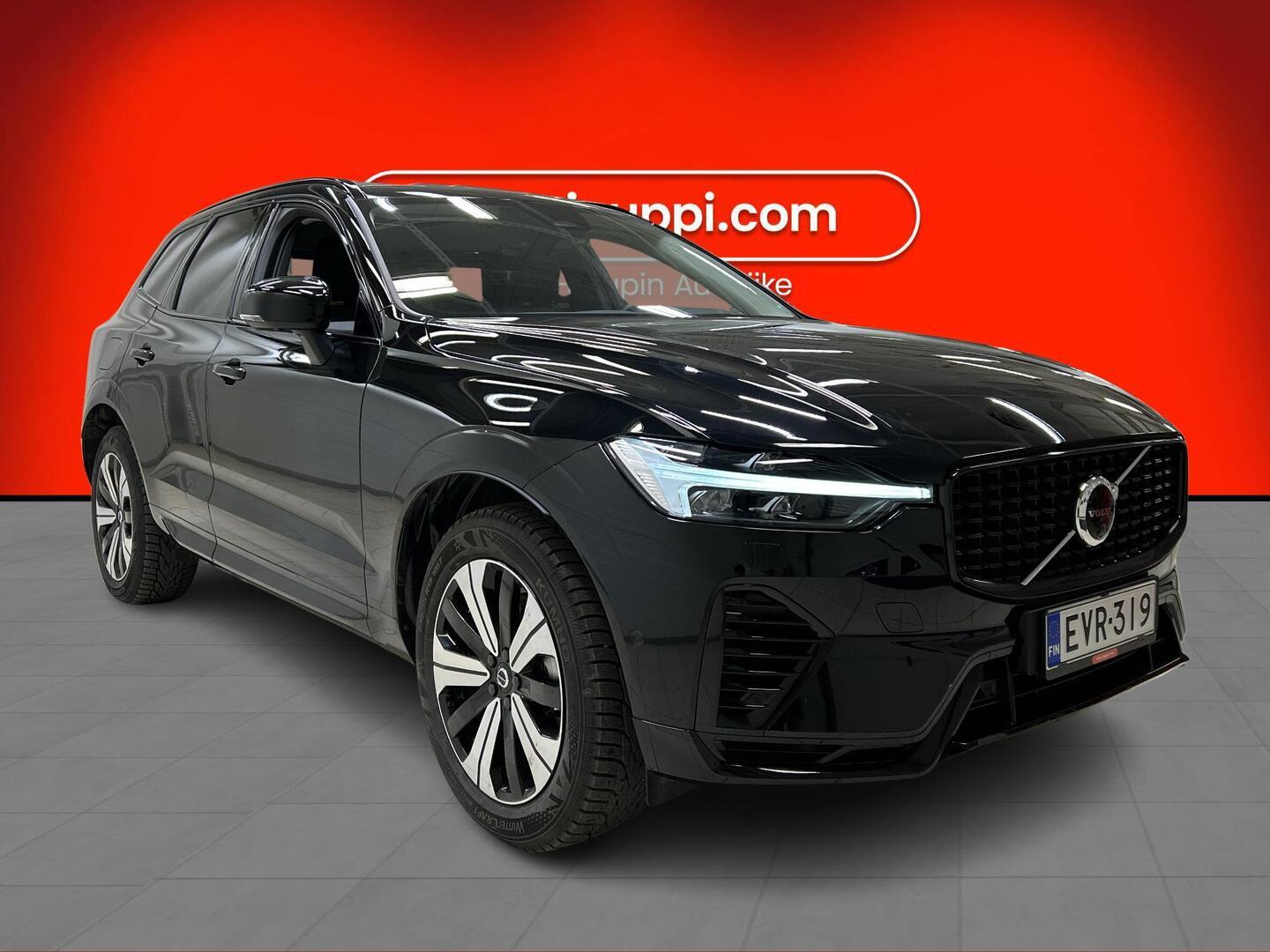 VOLVO XC60 2025