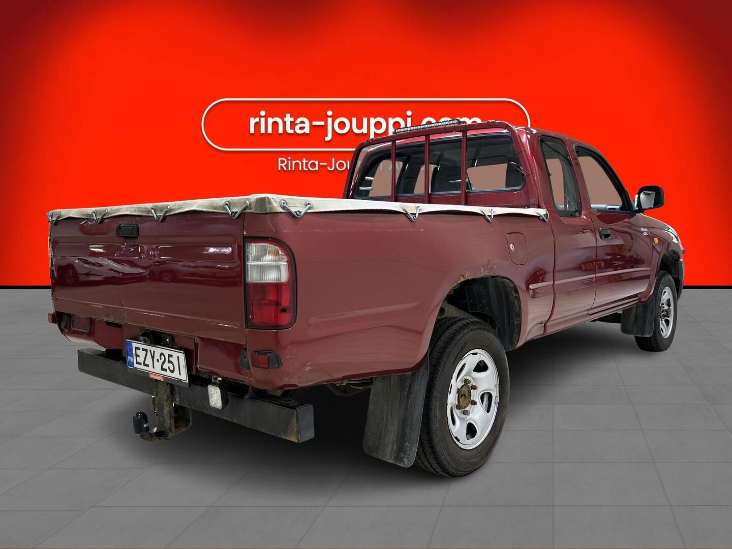 TOYOTA Hilux 2004