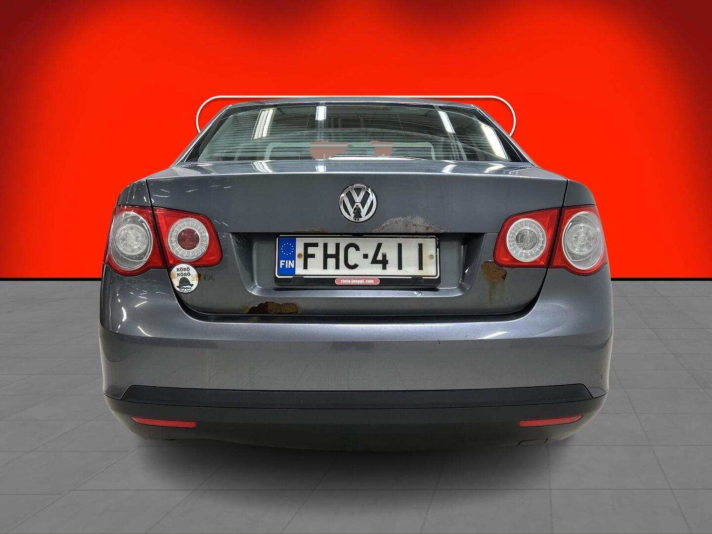 VOLKSWAGEN Jetta 2005