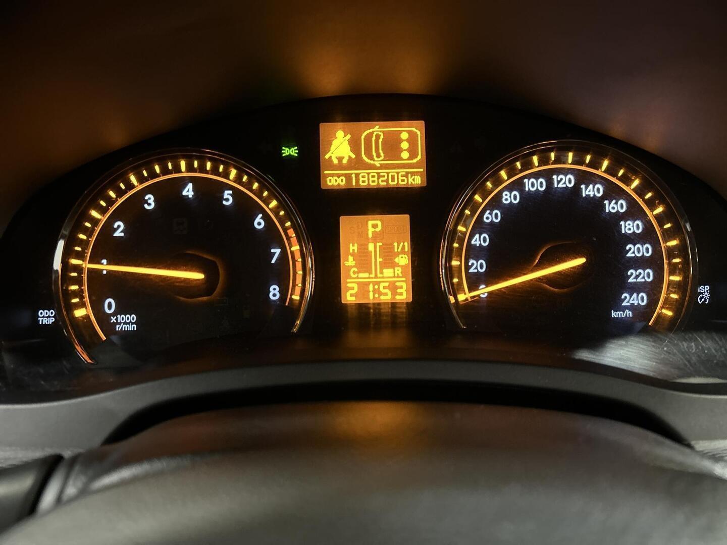 TOYOTA Avensis 2009