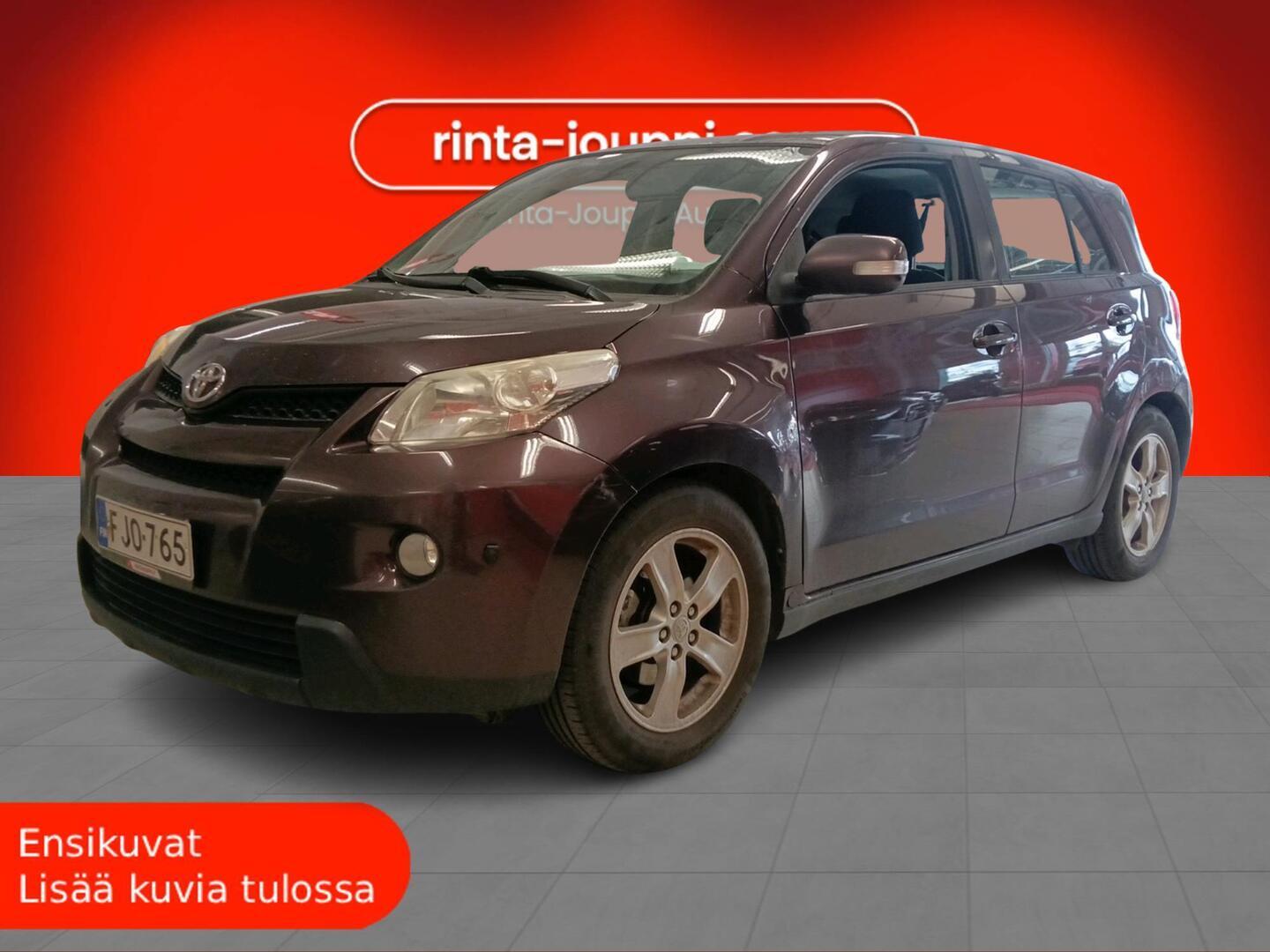 TOYOTA Urban Cruiser 2011