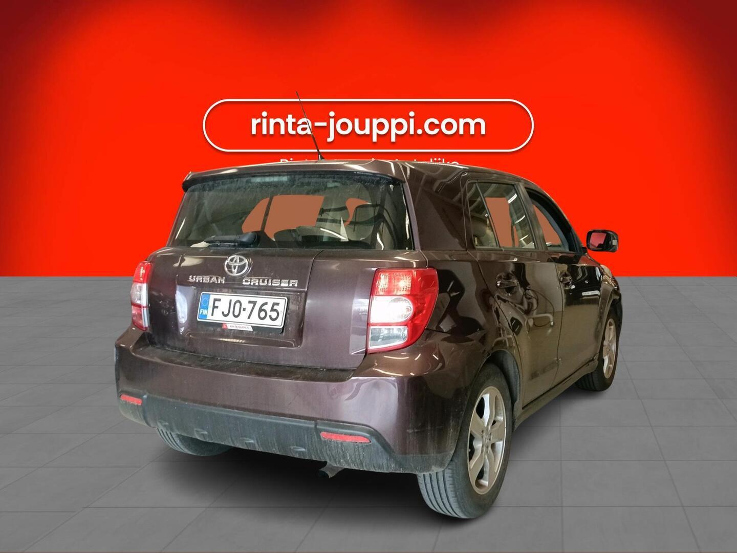 TOYOTA Urban Cruiser 2011