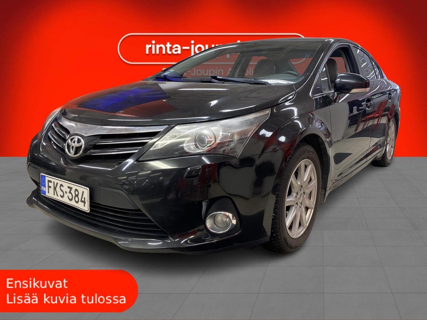 TOYOTA Avensis 2012
