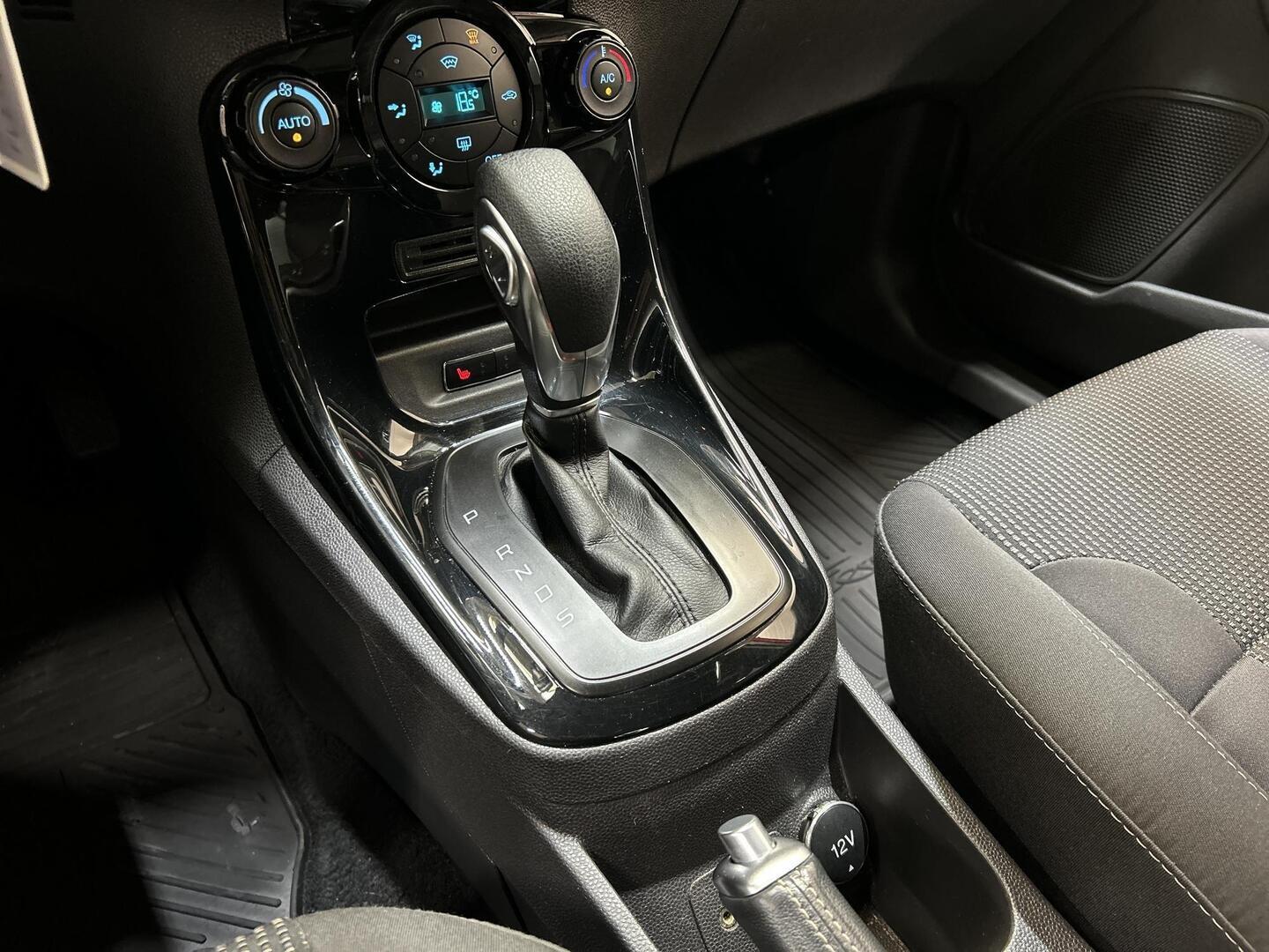 FORD Fiesta 2016