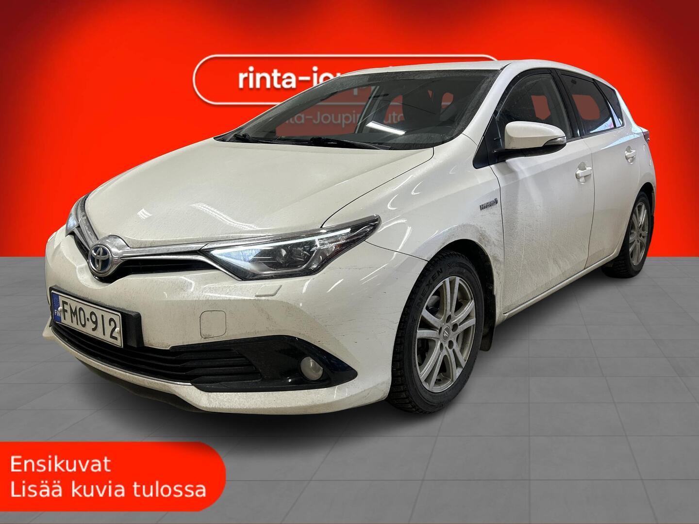 TOYOTA Auris 2017