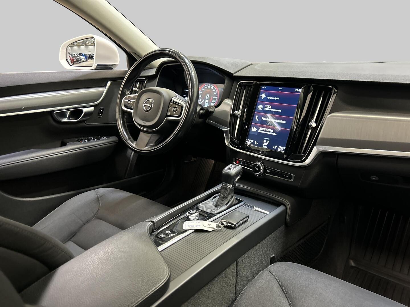 VOLVO V90 2017