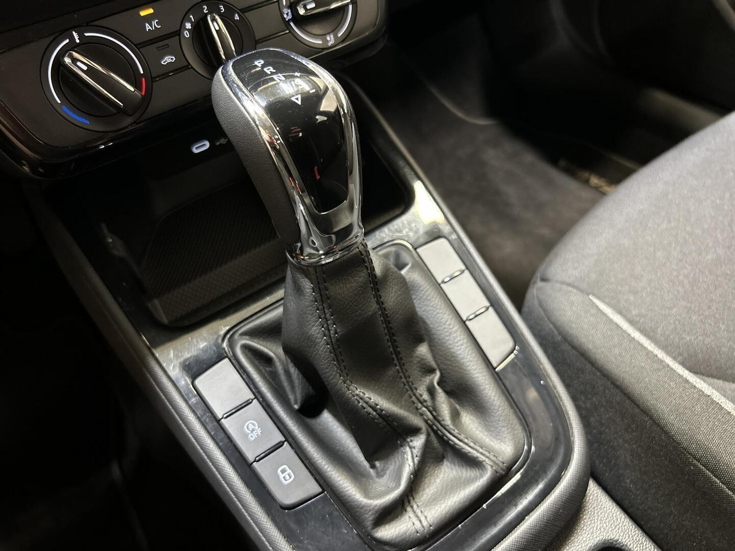 SKODA Fabia 2024