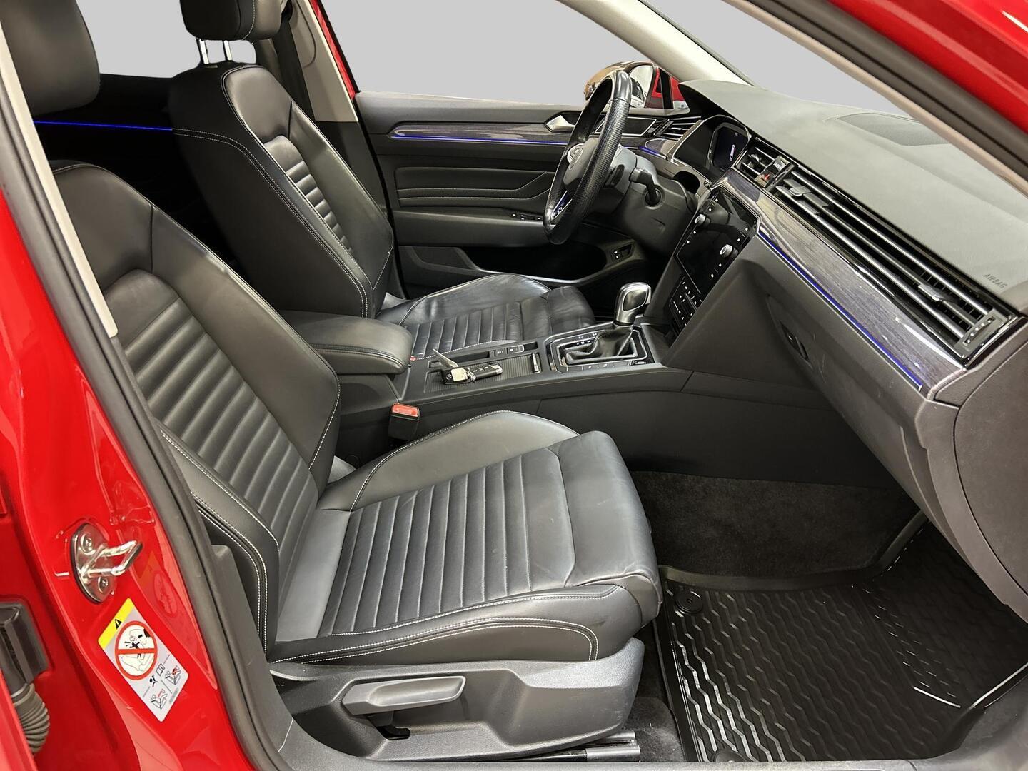 VOLKSWAGEN Passat 2021