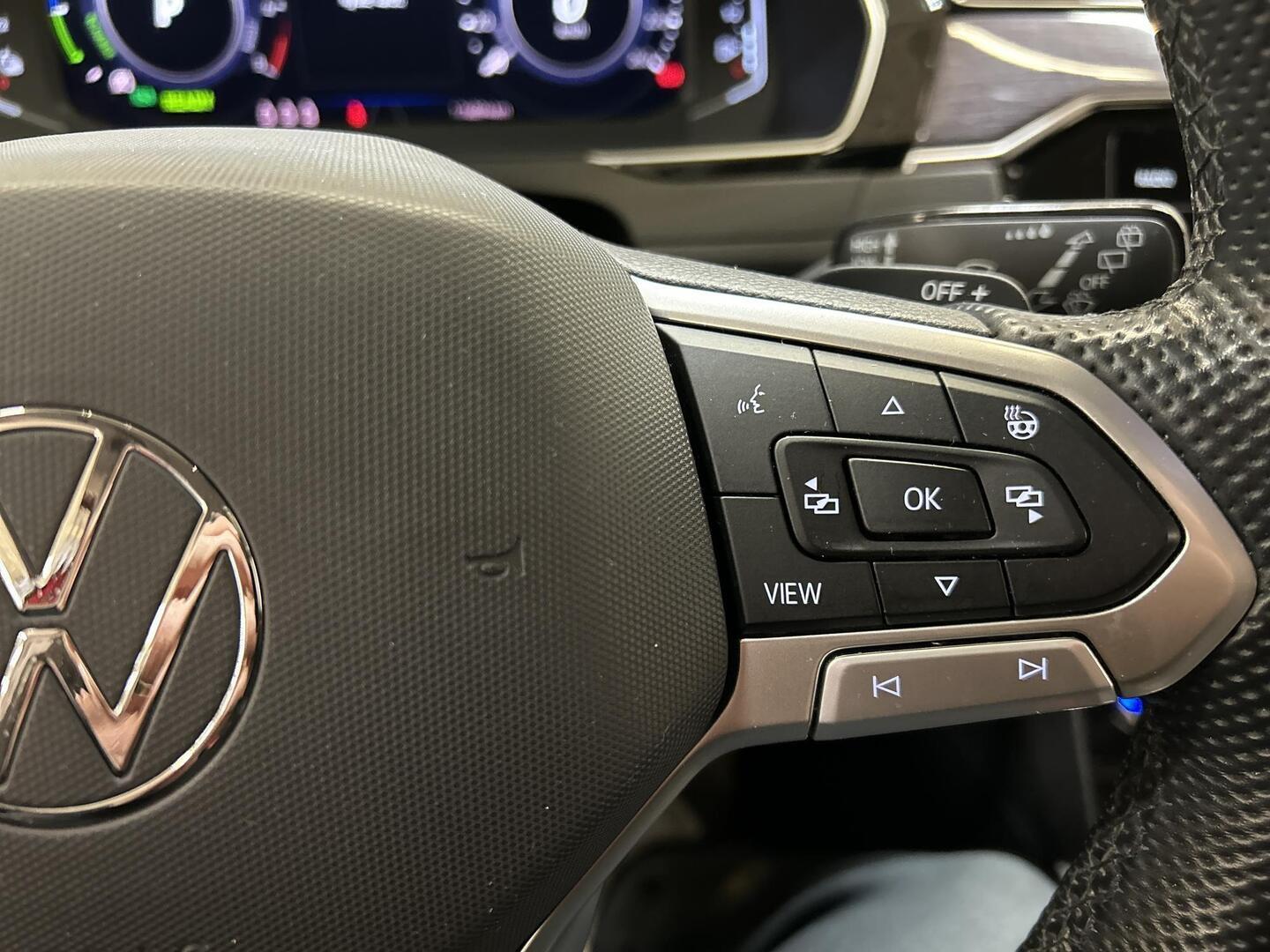 VOLKSWAGEN Passat 2021