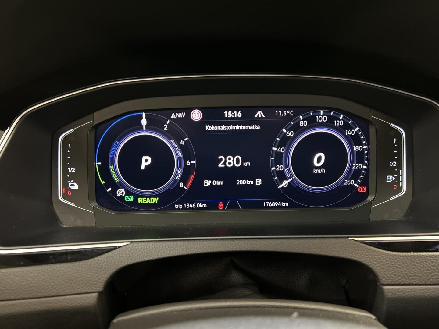 VOLKSWAGEN Passat 2021