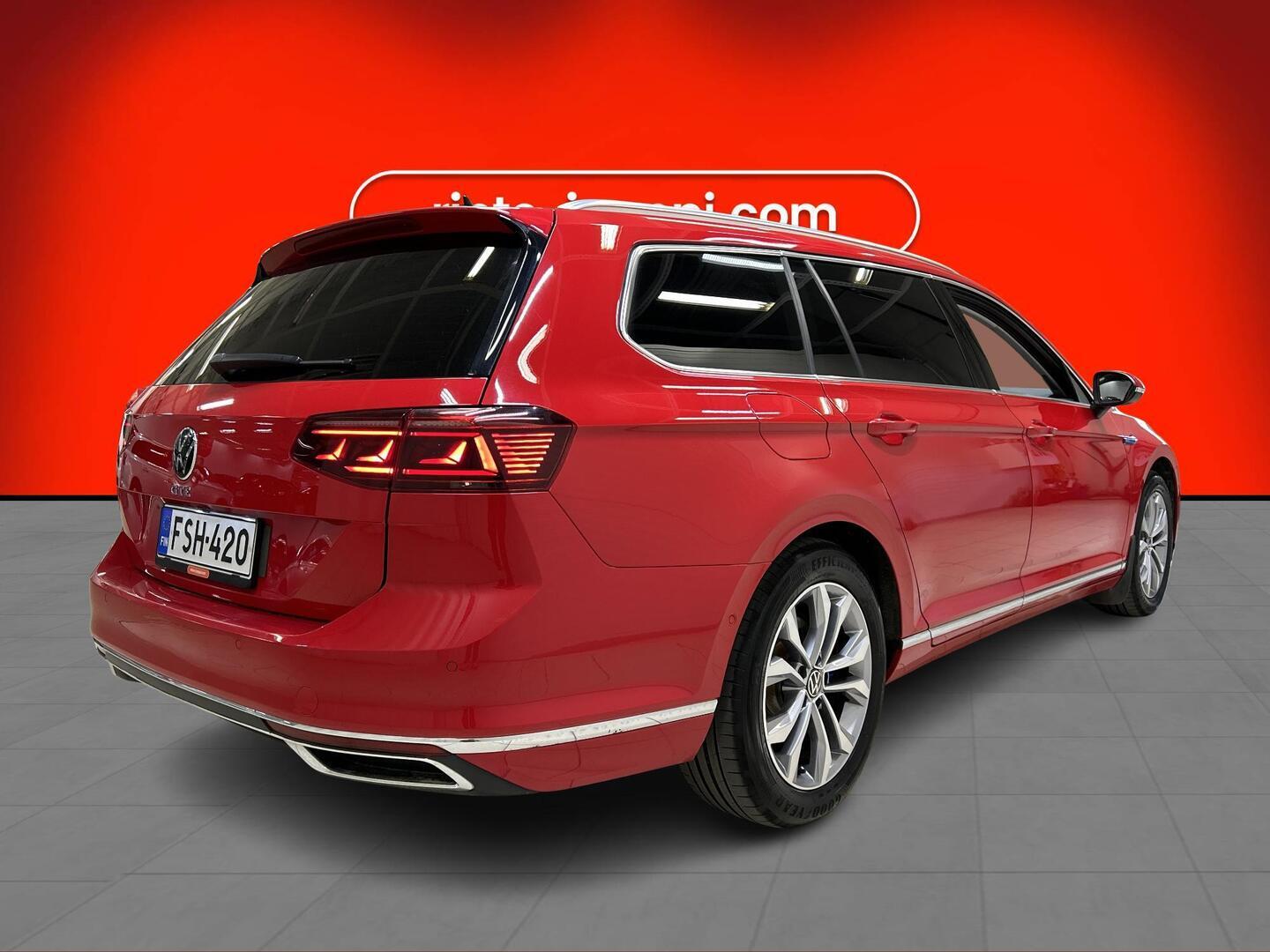 VOLKSWAGEN Passat 2021