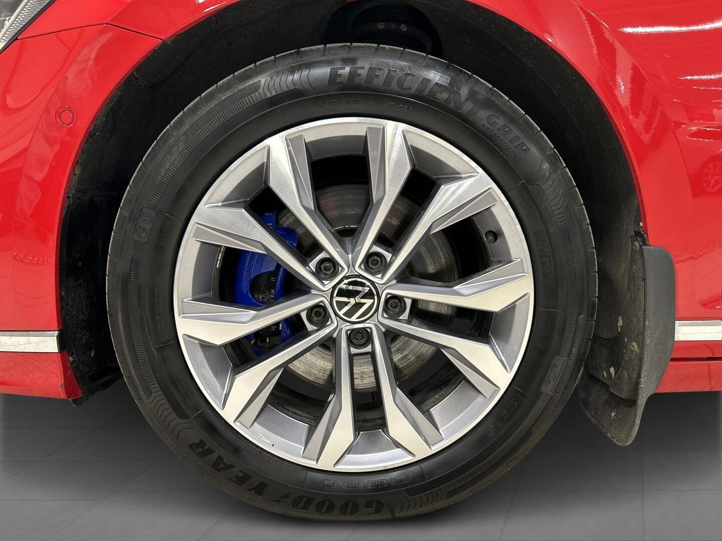 VOLKSWAGEN Passat 2021