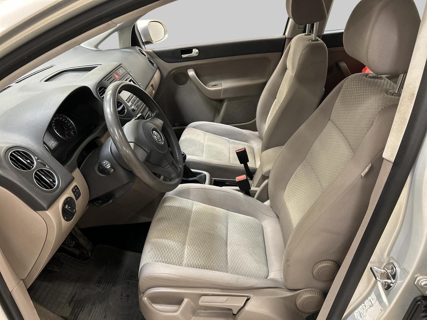 VOLKSWAGEN Golf Plus 2010